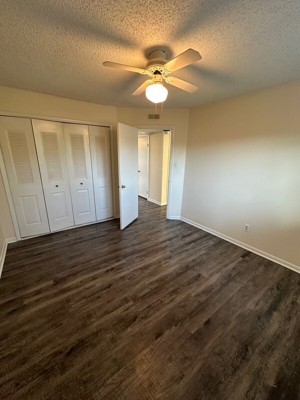 Building Photo - 4793 Dadson Ct