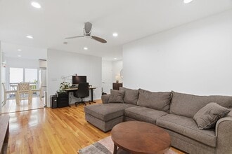 Building Photo - 502 Gregory Ave