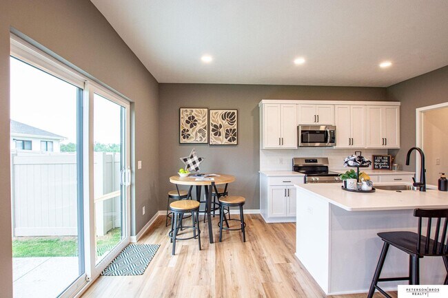 Foto del edificio - 14802-14804 Willow Street