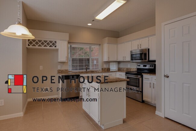 Building Photo - 2041 Wanderlust Dr Lewisville