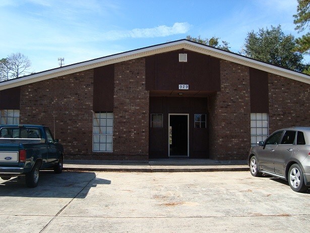 Photo - 929 Live Oak Dr