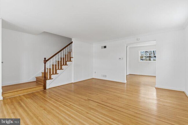 Foto del edificio - 4813 20th Pl N