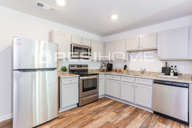 Foto del edificio - 4713 Tradition Pkwy