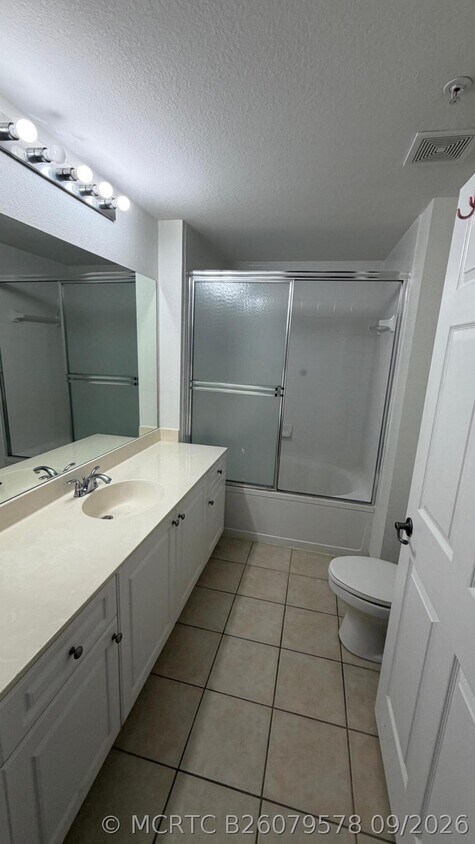 Building Photo - 2801 Sarento Pl
