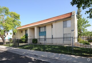 Low Income Apartments For Rent In Bakersfield Ca Apartments Com
