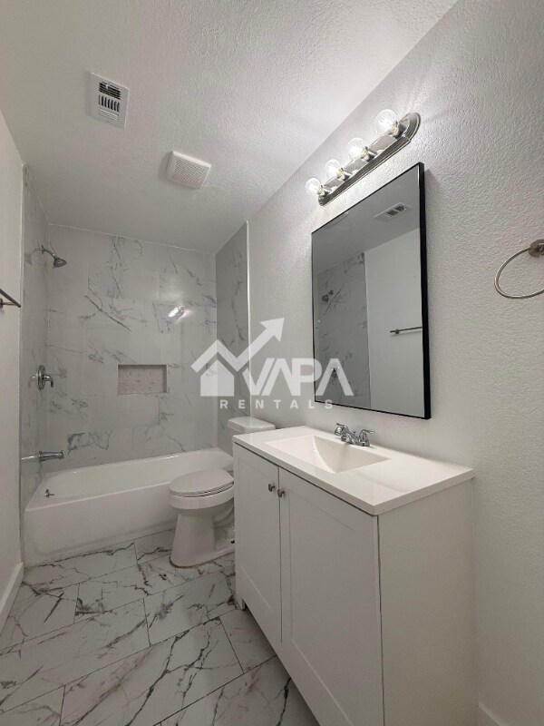 Foto del edificio - 7226 Bull Creek Dr