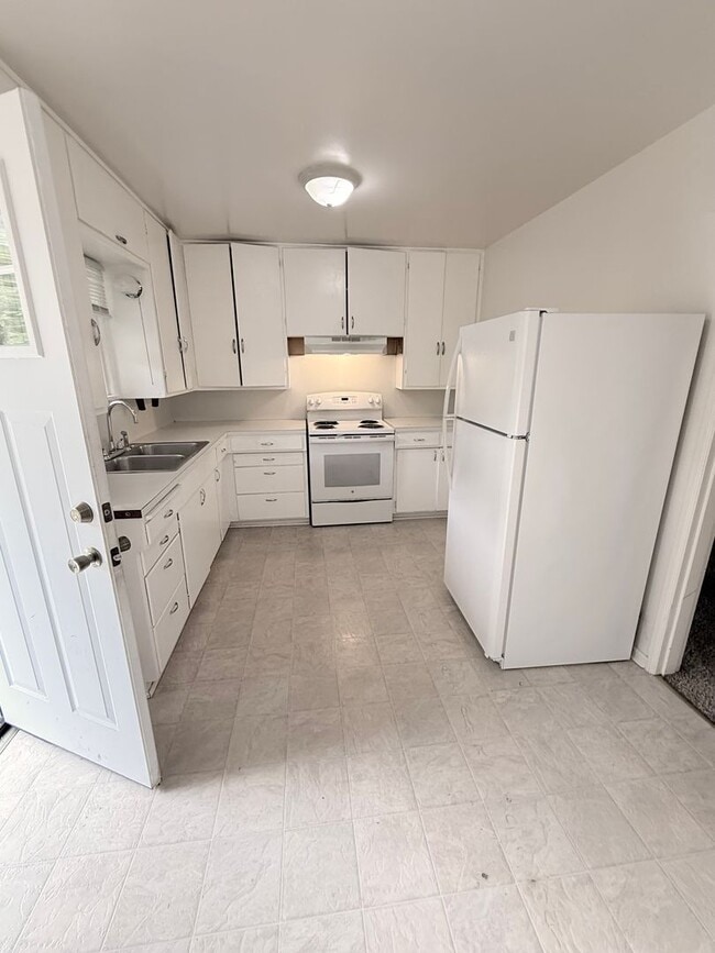 Photo - 1124/1128 Perry Apartment