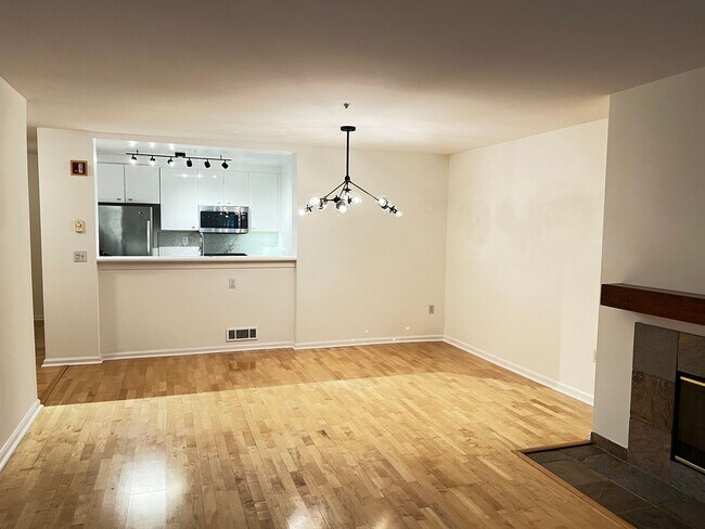 Foto del edificio - Modern Condo in the heart of North Beach