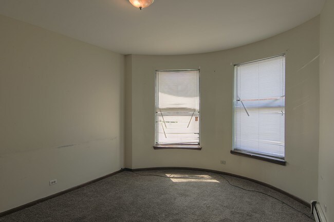 Building Photo - 362 W 59th St