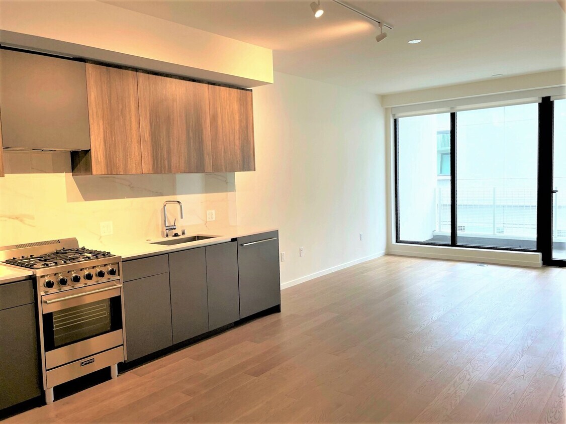 Foto principal - 555 Golden Gate Ave
