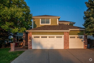 Building Photo - 8812 S Forrest Dr