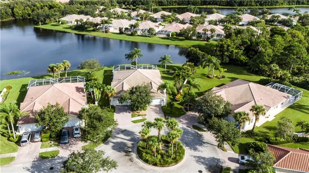 Foto principal - 9293 SE Hawks Nest Ct