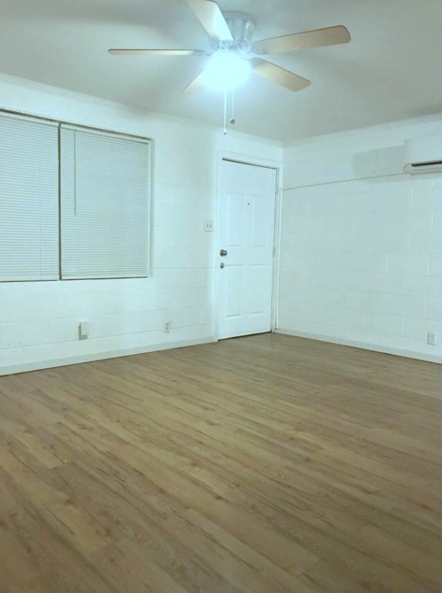 Foto del edificio - 219 S 7th St