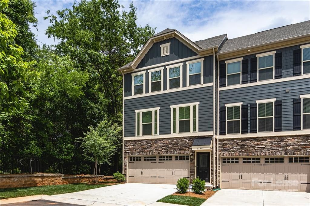 Foto principal - 1736 Town Oak Ln