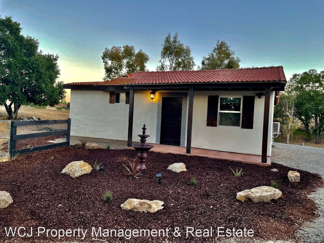 1 br, 1 bath House 9115 Santa Barbara Rd... House Rental in Atascadero, CA