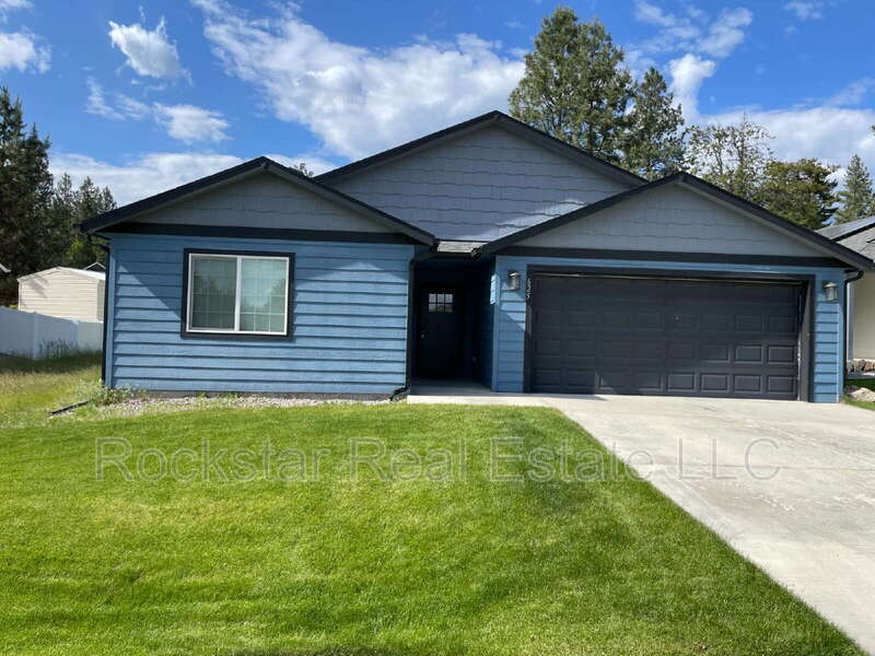 Primary Photo - 625 E Canterbury Ln