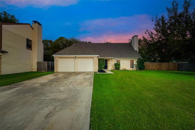 Foto del edificio - 5408 Luttrell Ct