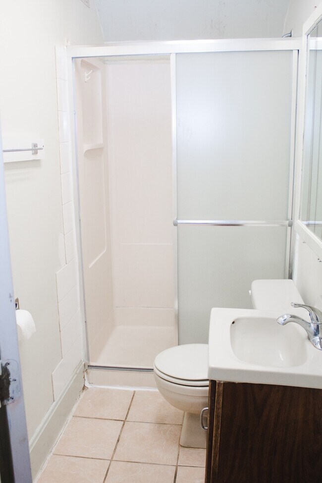 Foto del edificio - 4 Bedroom, 2 Bath House!