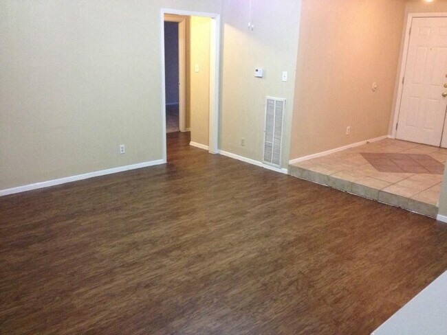 Foto del edificio - 7100 Meadow Run