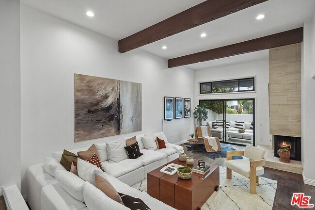 Foto del edificio - 1574 Michael Ln
