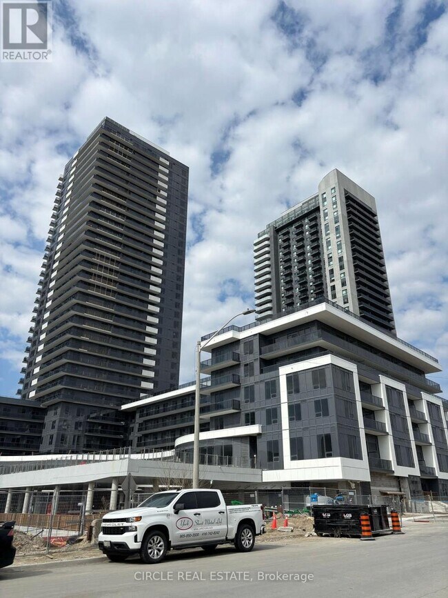 Photo du bâtiment - 5105 Hurontario St