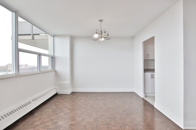 Building Photo - 185 Shaughnessy Blvd