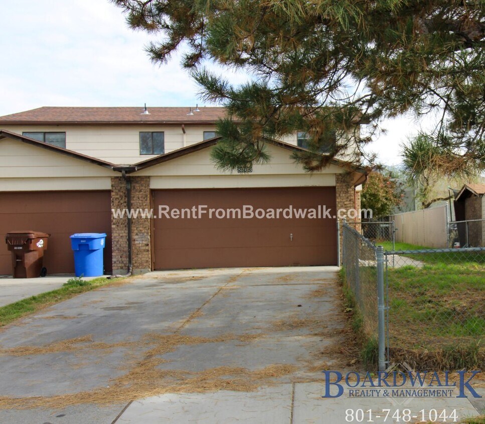 Primary Photo - 8263 Ivy Drive