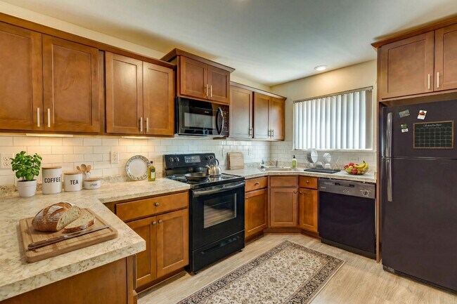 Foto del edificio - Capitol Villa Apartments