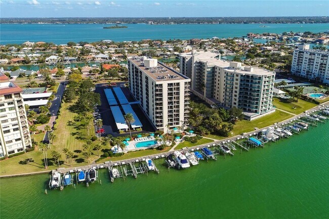 Foto del edificio - 690 Island Way