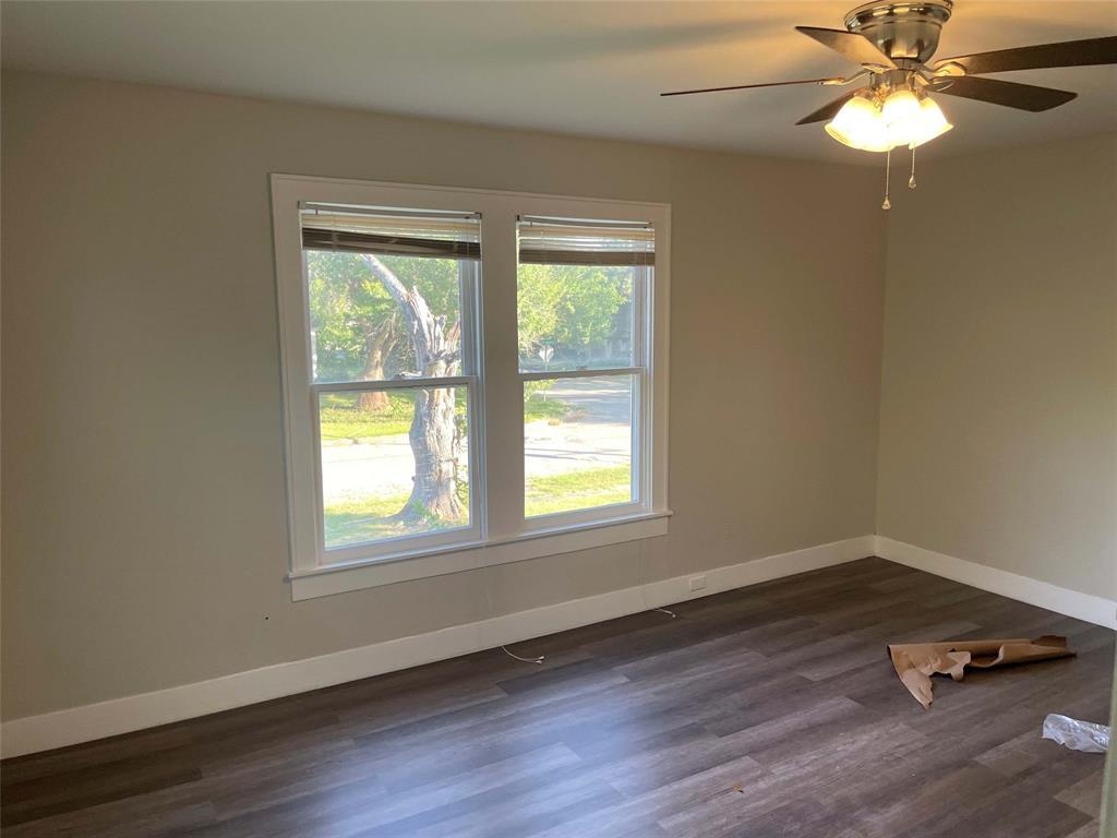 803 W McAlpine St Unit 3, Navasota, TX 77868 Room for Rent in