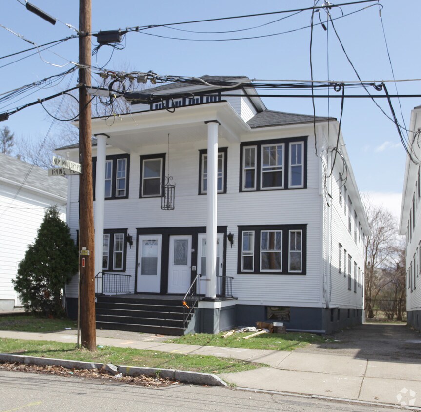 Building Photo - 32 Irving Pl