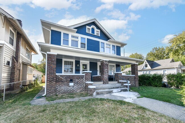 Foto del edificio - 3848-50 North Capitol Avenue