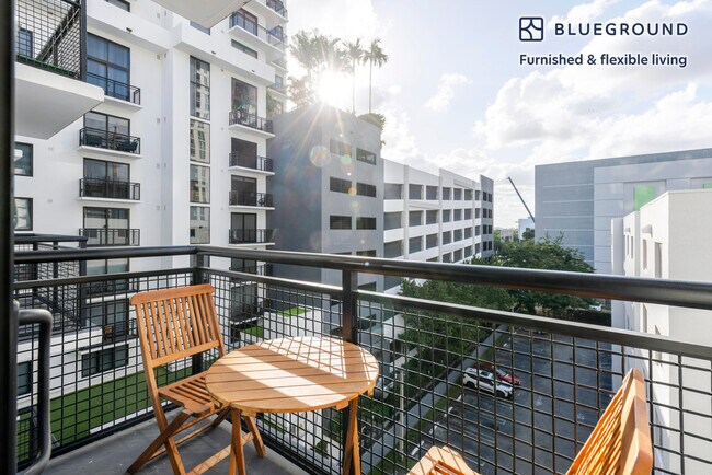 Foto del edificio - 221 SW 12th St