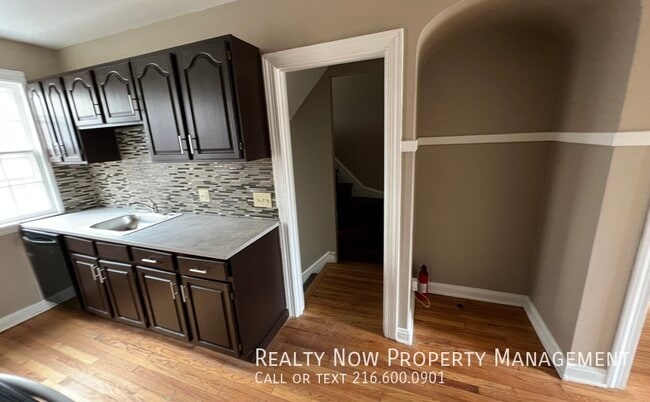 Foto del edificio - 18220 Winslow Rd