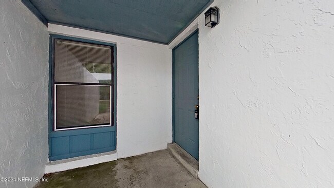 Building Photo - 2865 Wonderwood Ln