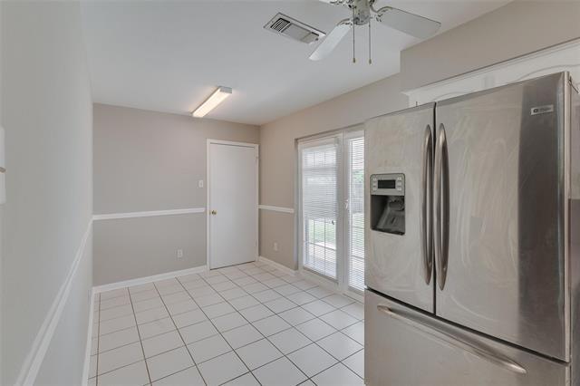 Building Photo - 411 E Alexander Ln