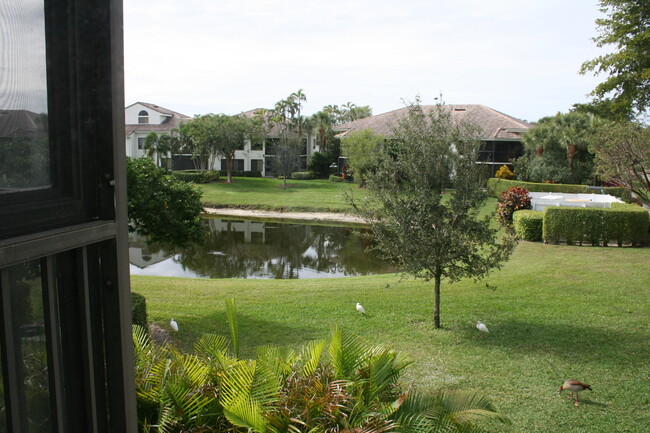 Foto del edificio - 7458 Victory Ln