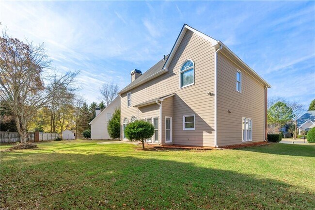 Building Photo - 1708 Bonnabel NE Trace