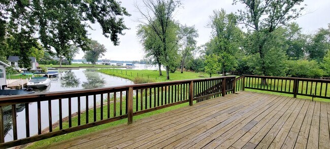 Foto del edificio - 41511 N Country Club Dr