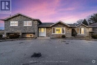 Building Photo - 12821 Heritage Rd
