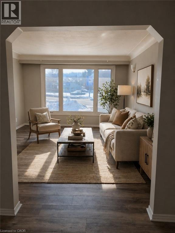 Photo du bâtiment - 307 Dunsmure Rd