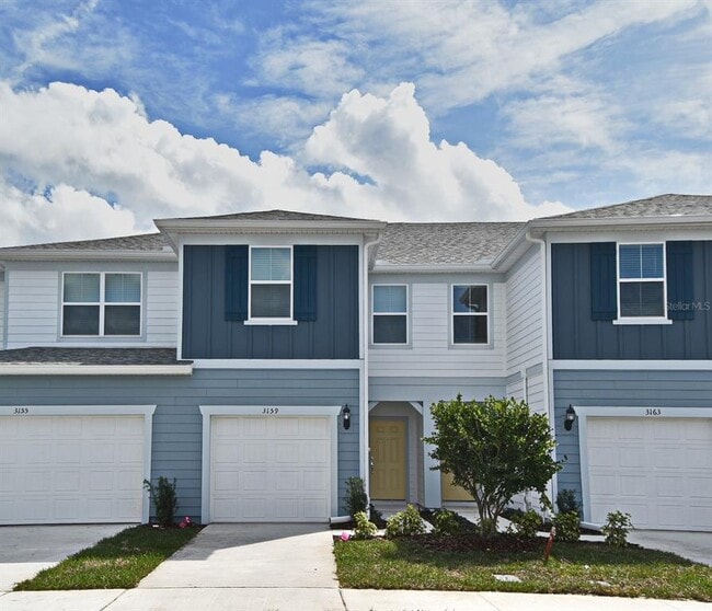 Foto del edificio - 3159 Emerald Acrs Ln