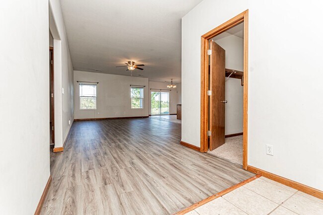 Building Photo - Three car garage single family home!