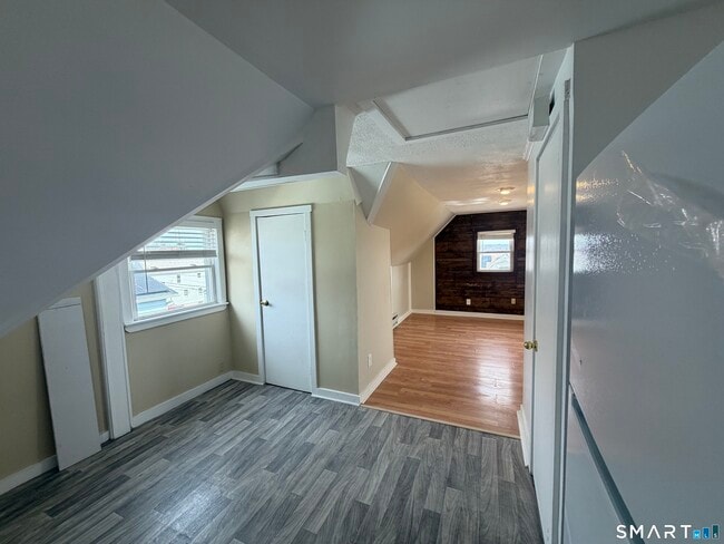 Building Photo - 78 Francis St