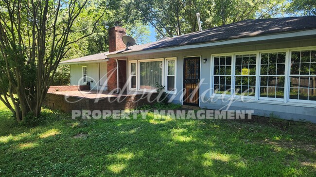 Building Photo - Newly Renovated Home in Germantown