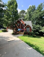 Building Photo - 2544 Carnes Rd