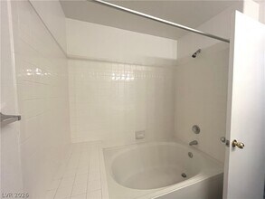 Building Photo - 5415 W Harmon Ave