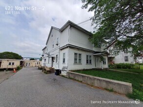 Building Photo - 421 North St