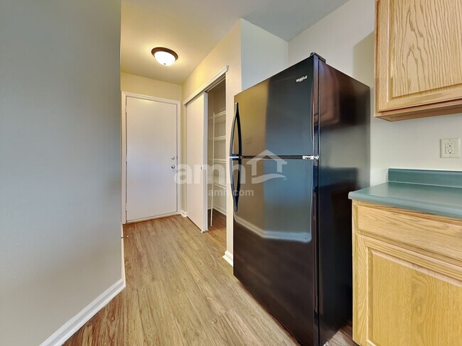 Foto del edificio - 5969 Claymont Blvd