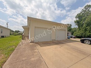 Building Photo - 1508 W Rainey St